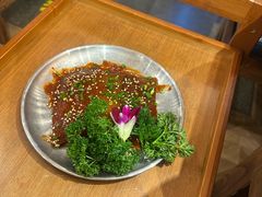 -明洞阿姨·韩式酱蟹烤肉·创意料理(三元桥店)