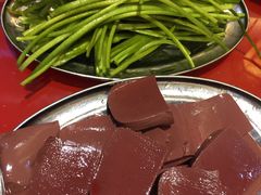-老石黑山羊毛驴肉火锅(金凯广场店)