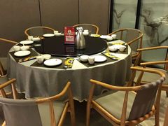 包厢-闫府私房菜·百年鲁菜(恒隆店)