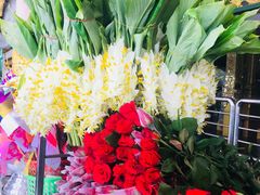 -ခြောက်ထပ်ကြီးရွှေသာလျောင်းဘုရားကြီး