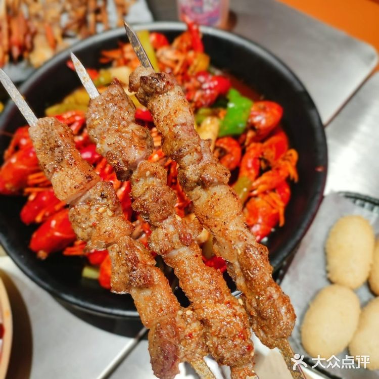 龙虾季来临,让夺胃带你享受味蕾的盛宴