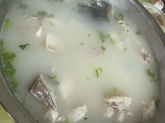 -雪湖煜辰鱼头老店(雪野湖店)
