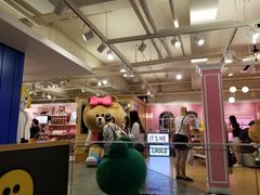 -LINE FRIENDS Garosu-gil Flagship Store