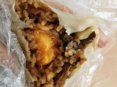 -白玉兰食品甜凤店(合生汇店)