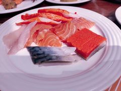 -四海一家自助餐(益田假日广场店)