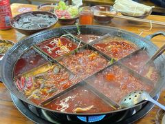 -正南齊北重庆老火锅(光华村直营店)
