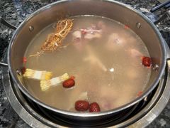 -一席地·本地鸡窝·杭帮鸡火锅(萧山银隆百货店)