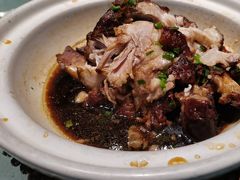 -老码头黑皮肘子锅包肉(赣水路店)