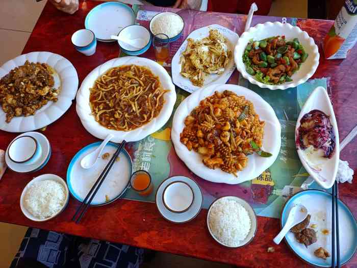 川鲁饭店(黄纬路店)-"爸爸过生日我们选了这家饭店,因为离家近,.