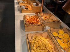 -言玖鲜火锅串串披萨自助(益田假日店)