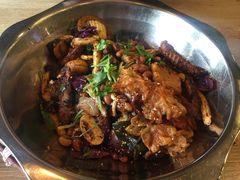 -愉肴麻辣香锅(中山路店)