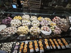 -胖东来生活广场(健康路店)
