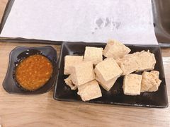 金陵炸臭豆腐-宝记烧烤·碳锅羊肉·羊蝎子火锅·夜食社(文体路创始店)