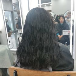 -藤野造型烫染·漂发