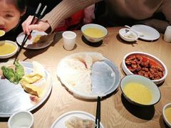 -宽鲜锅贴家常菜(永旺东部购物中心香港中路店)