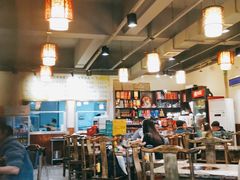 大堂-肖肖酸萝卜鱼火锅(总店)