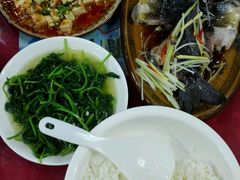 -乡土特色.冷锅鱼.牦牛肉汤锅