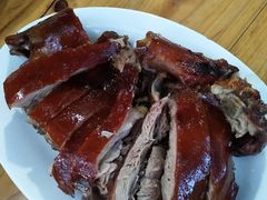 -黄记四更烤乳猪店