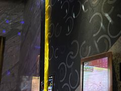 -K+全国连锁KTV(绿地缤纷天地店)