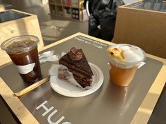-HUGS coffee(东区店)