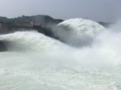 -黄河小浪底水利枢纽风景区