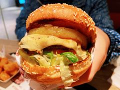 -The Habit Burger Grill 哈比特汉堡(复兴soho店)