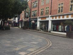 -钟书阁(松江泰晤士小镇店)