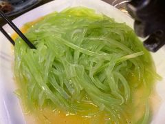 清炒莴笋-缪氏川菜(丰盛町店)