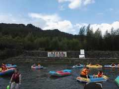 -龙井峡漂流