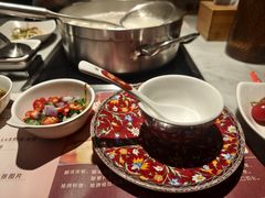 -尚尚仙·酸汤猪手·猪肚鸡火锅(华联万柳购物中心店)