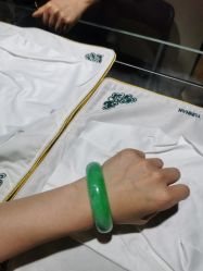 -北京七彩云南翡翠珠宝旗舰店(月坛店)