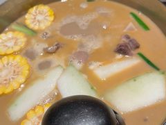 -肥仔文澳门猪骨煲(南京西路店)