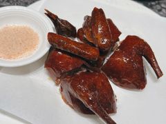 脆皮乳鸽-頂好酒家·经典粤菜(海信广场店)