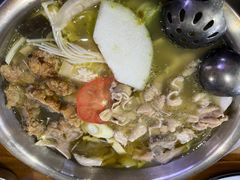 -泸州酸菜豆花火锅川师店