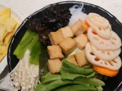 -三江源活鱼现烤(维多利摩尔城店)