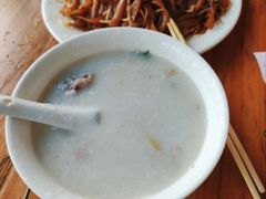 滑鸡粥-伍湛记 · 广州老字号(龙津中路店)