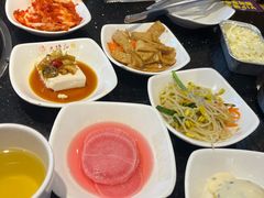 -木槿花韩式炭烤·熟成肉工坊(孙文东路店)