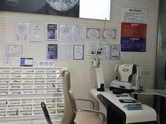-诺柯视眼镜-蔡司依视路官方工厂店(淞南一店)