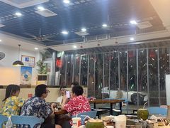 -老何家后安粉·糟粕醋海鲜火锅(三亚湾椰梦长廊店)