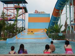 -平江亚马逊水上乐园