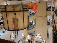 -乐蓬马歇百货公司(Rive Gauche)