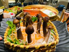 -湊湊火锅·茶憩(打浦桥日月光店)