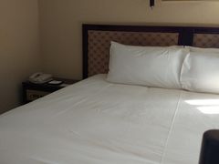 -燕山大酒店