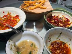 -费大厨辣椒炒肉(高铁吾悦广场店)