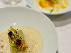 清蒸海鲈配土豆慕斯佐龙蒿香槟酱汁-Le Comptoir de Pierre Gagnaire