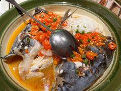 剁椒蒸鲜活鱼头-费大厨辣椒炒肉(房山龙湖天街店)