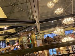 -more than meow吴止猫主题餐厅(承德 中船汇店)