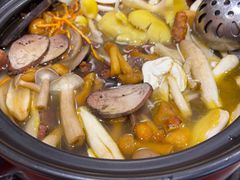 -菌之家·专业纯野生菌火锅·特色炒菌