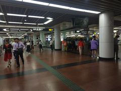 -公园前(地铁站)