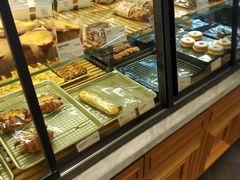 面包甜点陈列柜-多乐之日(和平伊势丹店)